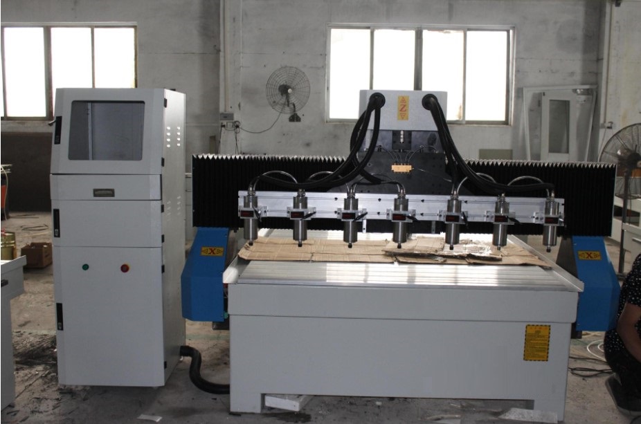 “木工雕刻機通過變頻技術(shù)完成智能化運行”